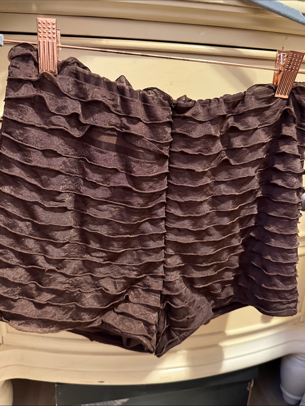 Women's Ruched High-Waist Shorts - Dark Brown